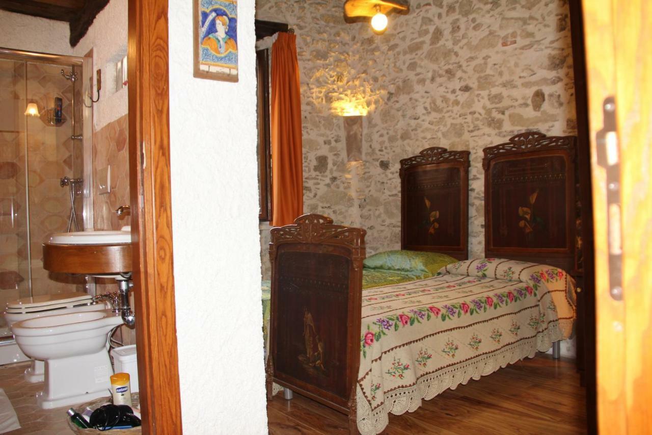 Residenza D'Epoca Borgodifiume Hotell Fiumefreddo Bruzio Eksteriør bilde