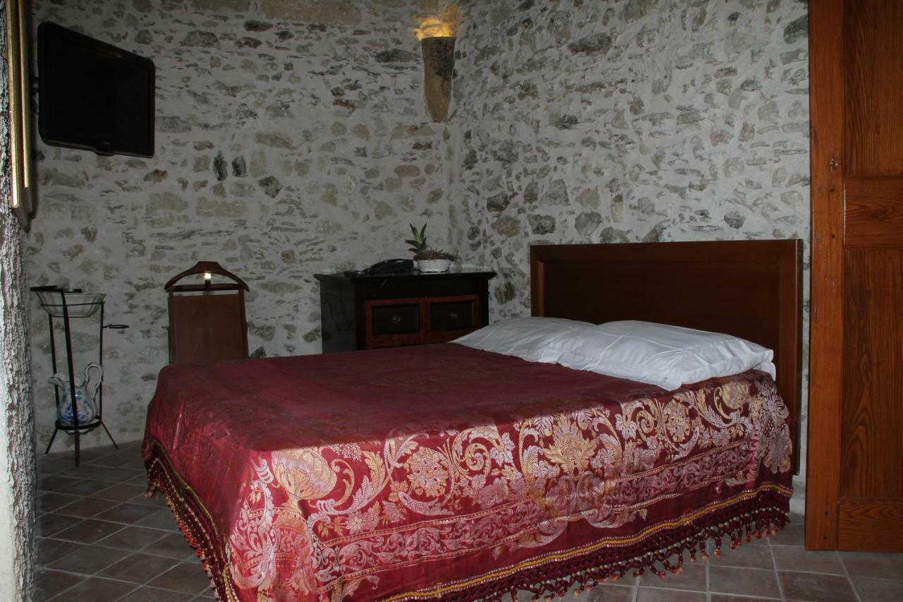 Residenza D'Epoca Borgodifiume Hotell Fiumefreddo Bruzio Eksteriør bilde